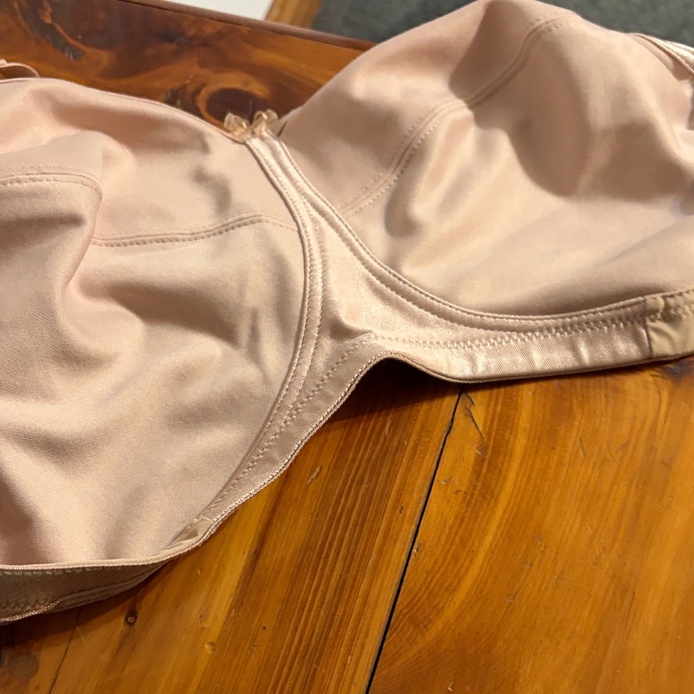 Glamorize bra 44 F.
